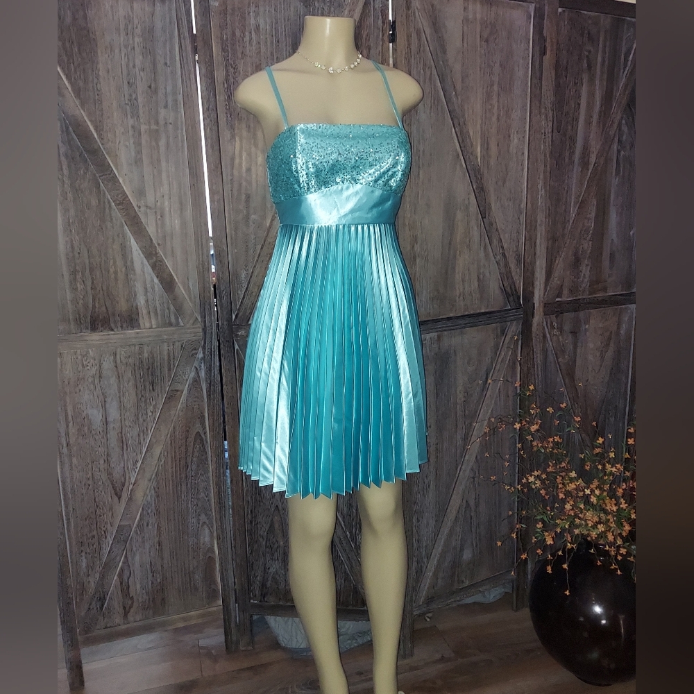 Jessica McClintock Aqua Satin Dress